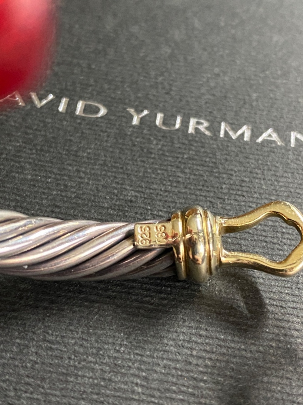 David Yurman Classic cable Buckle Bracelet 14K Gold Medium MSRP $2300 - Picture 7 of 11